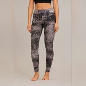 NWT Bench Leggings
